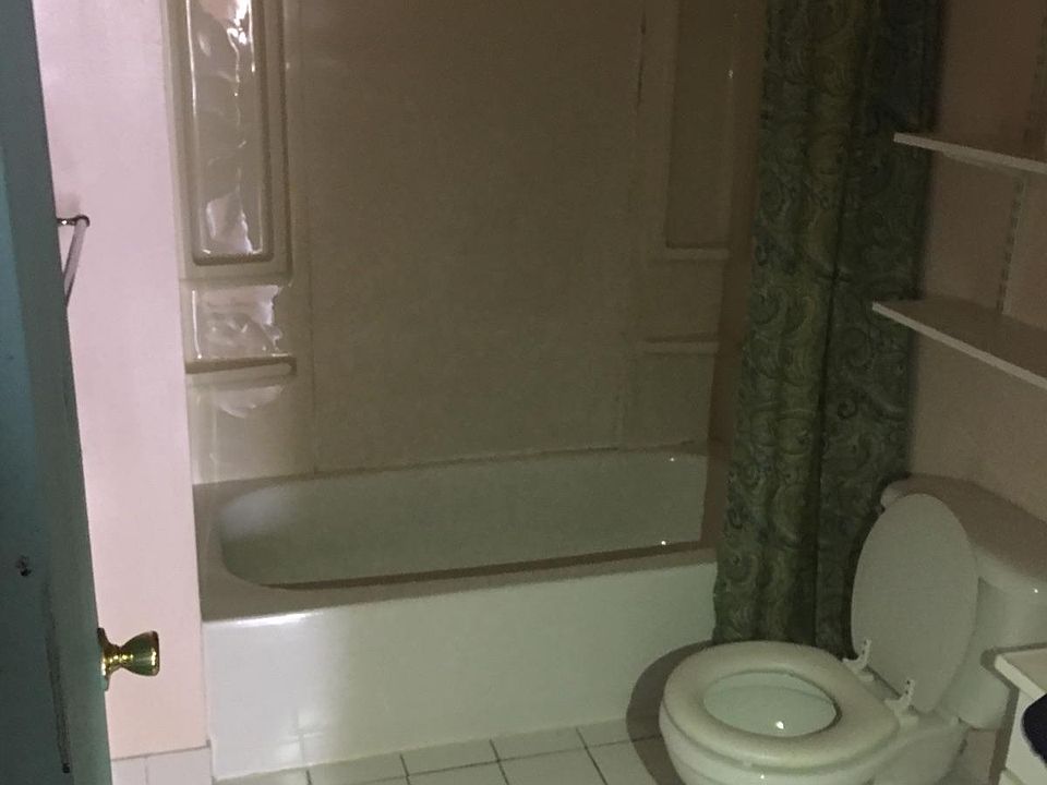 2nd image of 9203 95th Ave