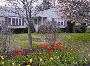 1034 Mammoth Rd, Dracut, MA 01826