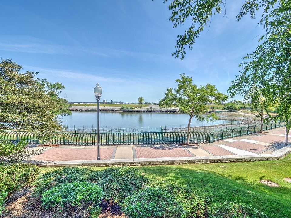 1st image of 80 Lyon Ct #1