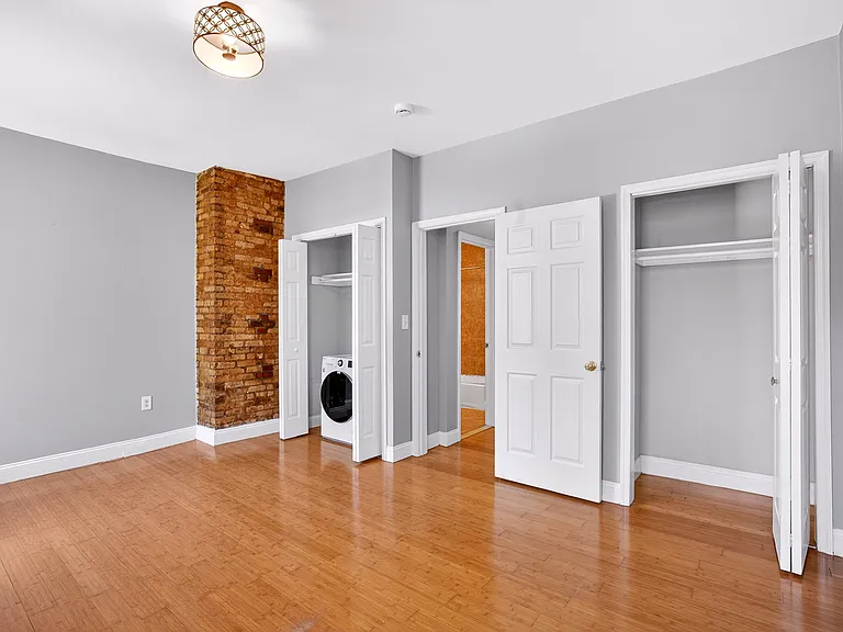 150 Van Horne St #2 — Photo 12