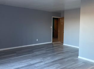 28050 Euclid Ave UNIT 11, Euclid, OH