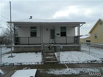 1st image of 130 W Velma Ave