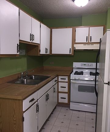 4th image of 247 N Neltnor Blvd APT A2c