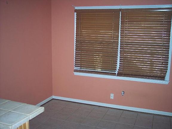 5th image of 3049 Dale Hollow Dr