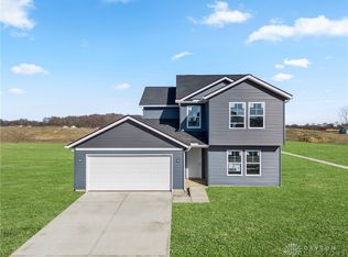 785 Oakdale Dr, Jamestown, OH 45335