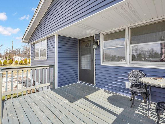 3rd image of 2920 V St