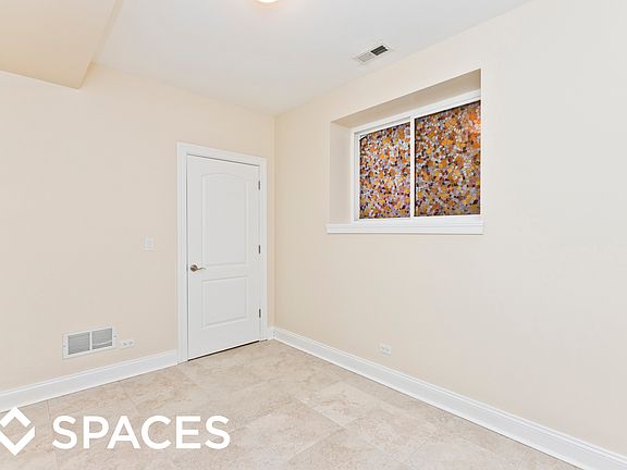 5th image of 2141 W Superior St