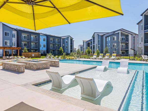 7311 N Loop 1604 E #8209