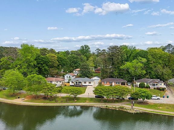 5th image of 1964 E Lakeside Dr