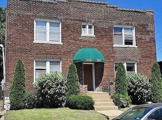 909 S Sarah St #2, Saint Louis, MO 63110
