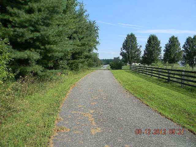 2nd image of 200 Holden Farm Ln