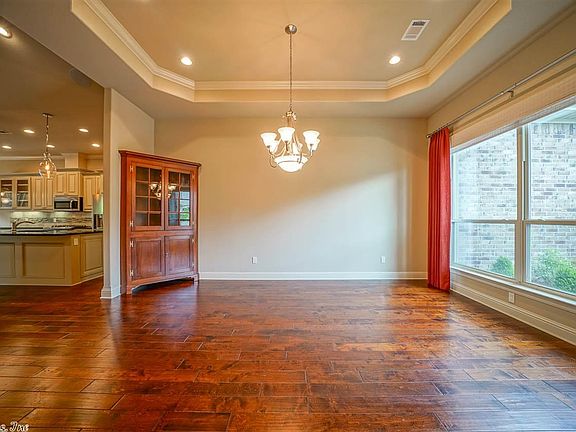 5th image of 147 Apple Blossom Pl