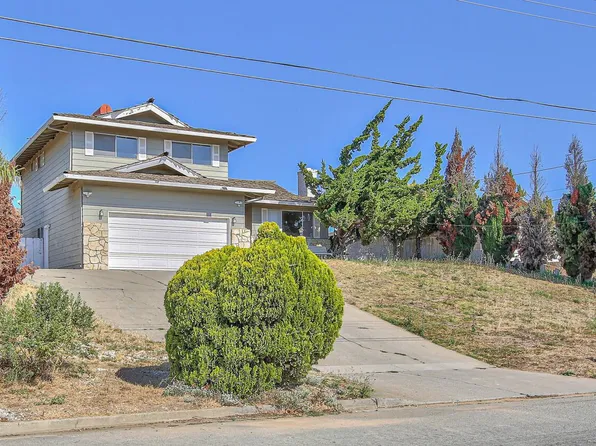 19360 Bellinzona Ave, Salinas, CA 93906