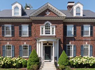 112 Vaughan St, Portland, ME 04102