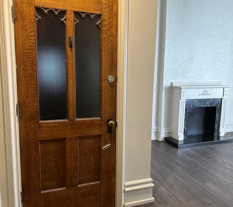 115 W Front St #3