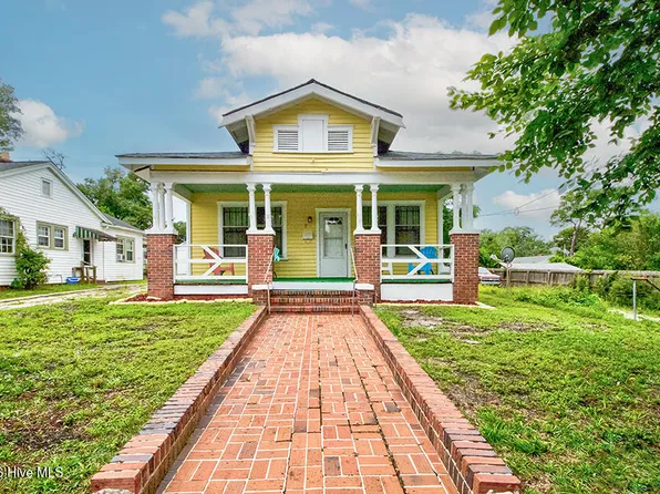 2046 Carolina Beach Road, Wilmington, NC 28401