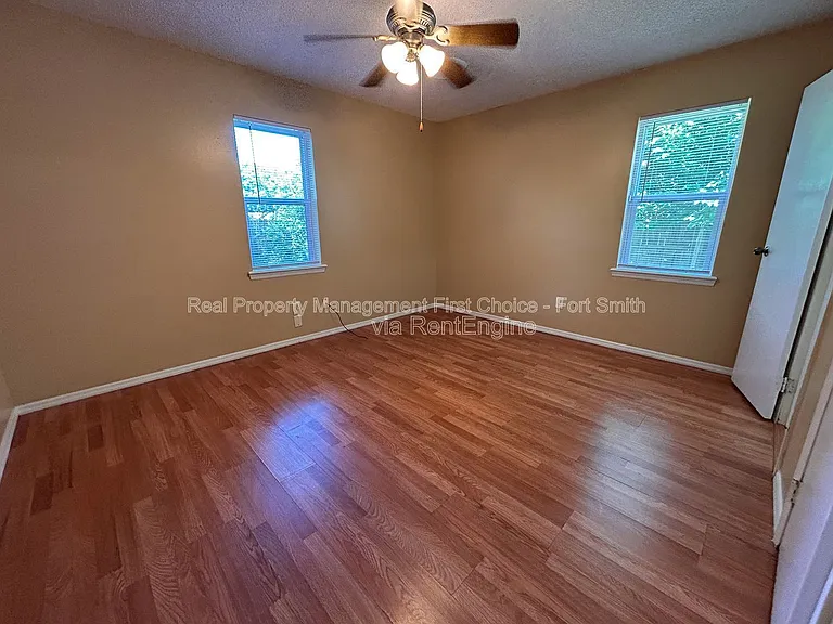 3305 Grinnell Ave — Photo 14