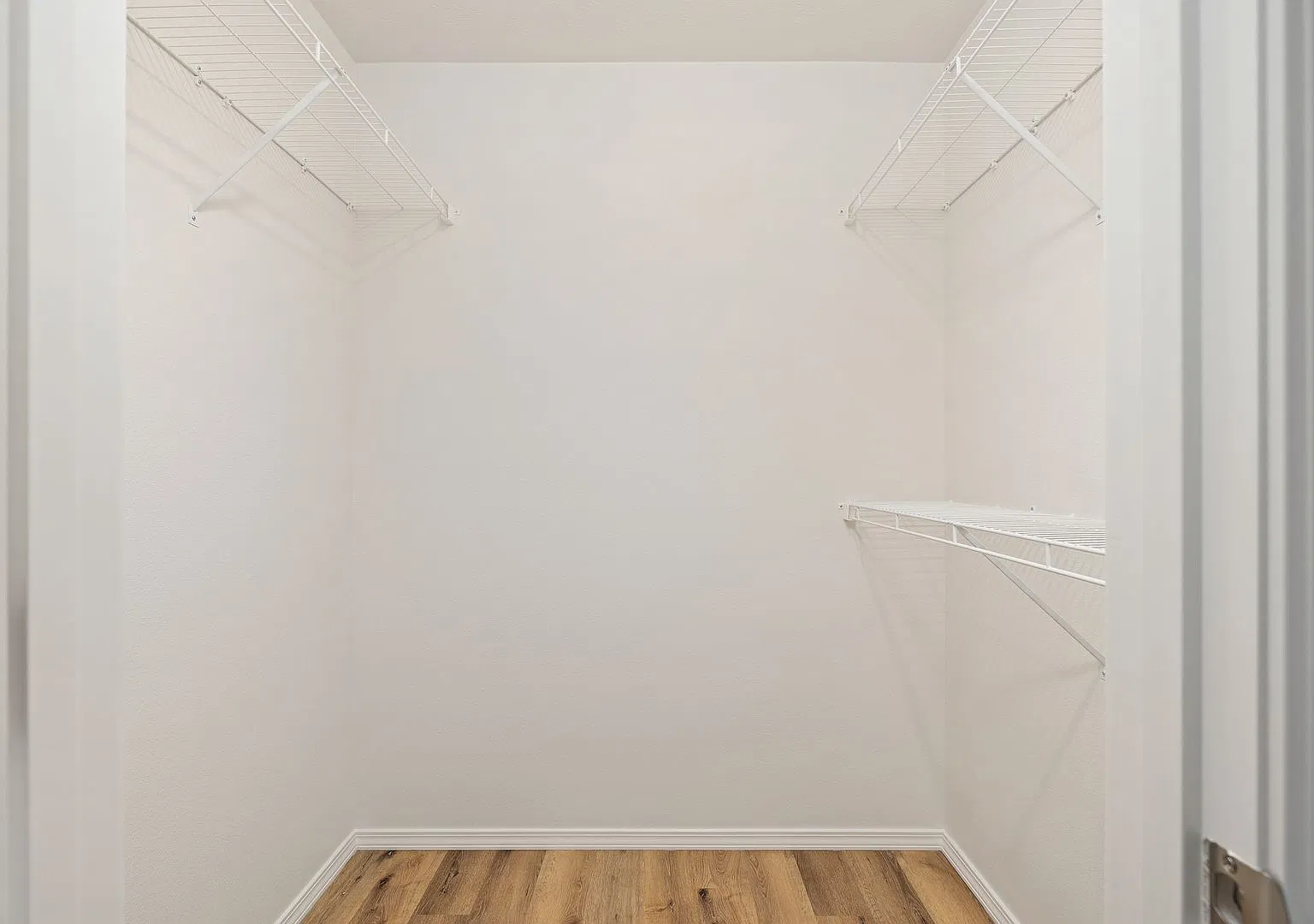 Newly Built 3 Bedroom Duplex — Photo 4