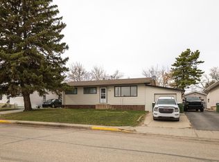 5132 49th Ave, Onoway, AB T0E1V0