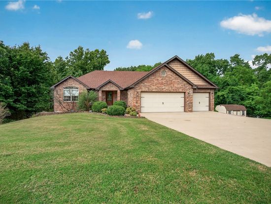 20 Queensferry Dr, Bella Vista, AR 72715