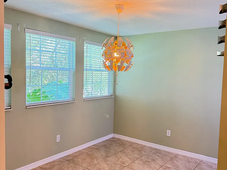 1934 Westminster Cir #9-5 — Photo 9