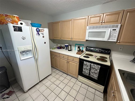 5th image of 538 NW 15th St