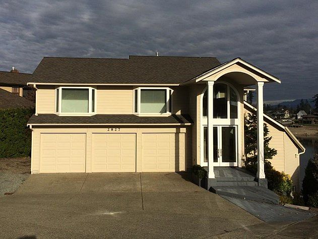 1st image of 2827 211th Ave E