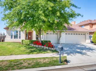 2643 Gibson Ave, Clovis, CA 93611