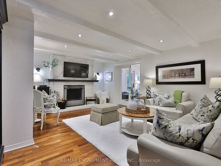 3555 Kingbird Ct — Photo 13