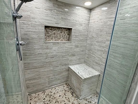 5th image of 3000 Baron Ln