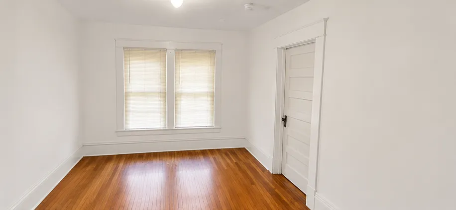 1710 Hubbard Avenue — Photo 3