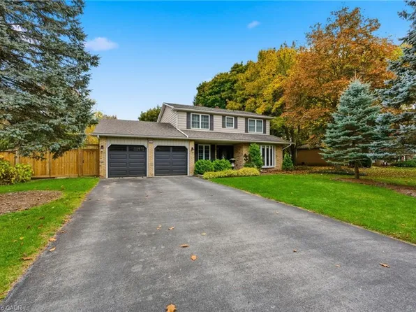 24 Bannisdale Way, Hamilton, ON L0R 1H2