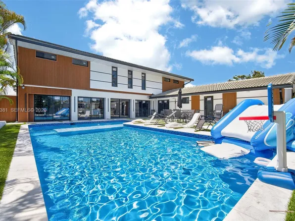 2131 N 53rd Ave, Hollywood, FL 33021