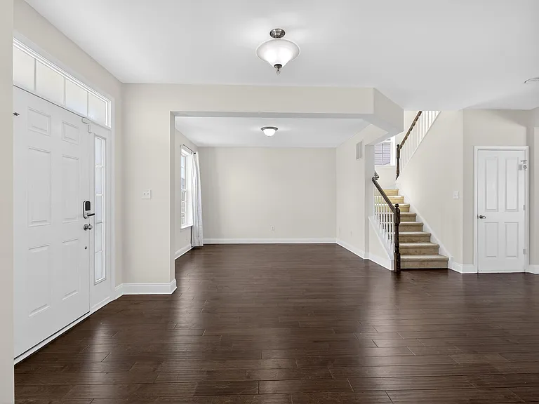 2707 Henry Moore Ln — Photo 3