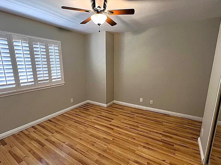 2682 Alegre Ave — Photo 8
