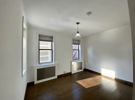 Rented by Douglas Elliman | media 23