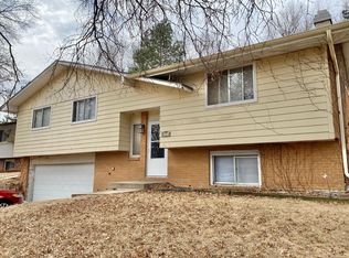 829 Sage Cir, Lincoln, NE 68520