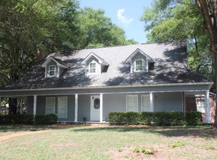 301 Plantation Rd, Dothan, AL 36303