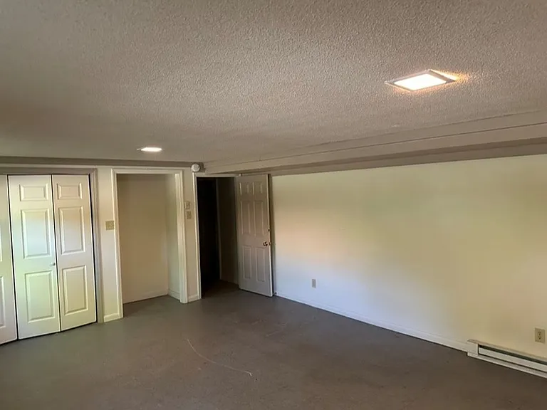 744 Crescent Dr #4 — Photo 9