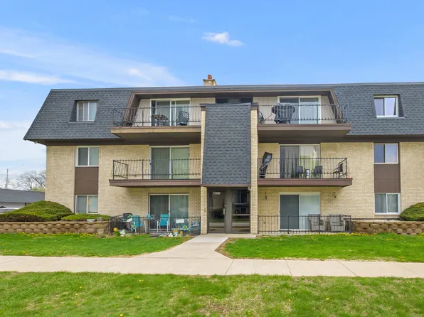 11101 S 84th Ave APT 3A, Palos Hills, IL 60465