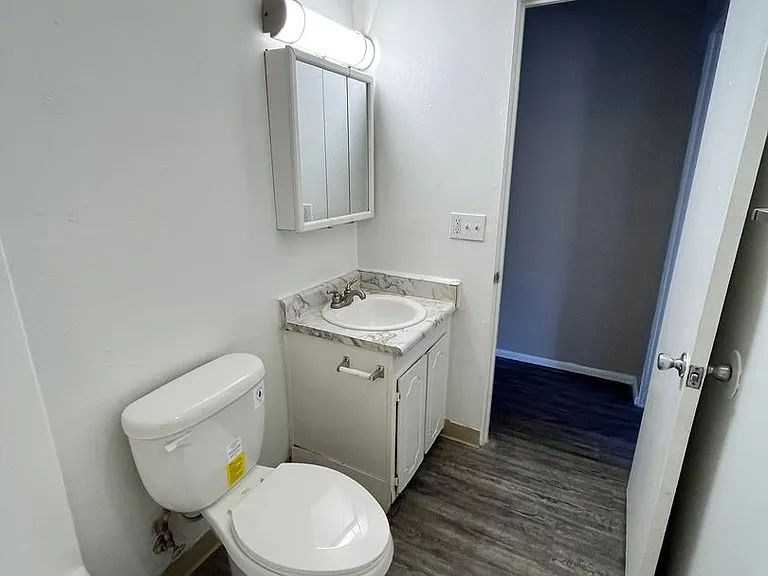 Campbell Plaza Garden Apartments — Photo 4