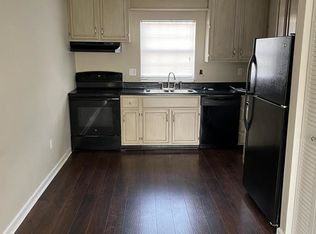 607 English Creek Ct APT B, Champaign, IL
