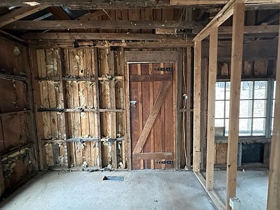 5th image of 10367 Sewanee Hwy