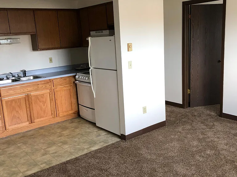6363 Robinson Rd — Photo 2