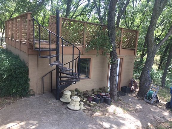 3rd image of 4553 N Shore Dr