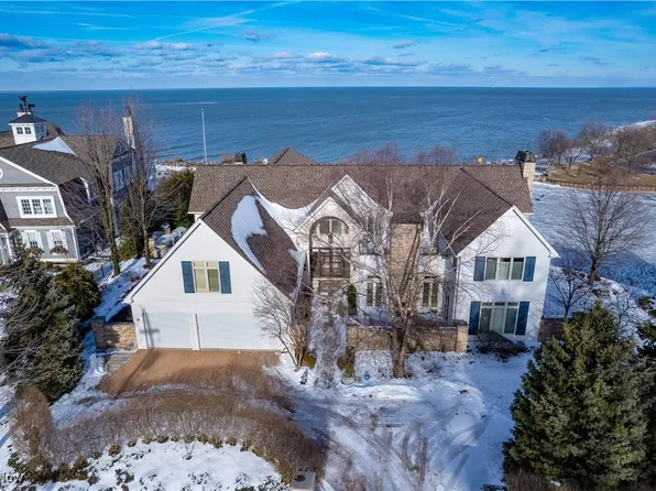 19486 Frazier Dr, Rocky River, OH 44116