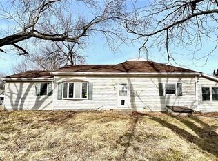 403 E State Route P, Clarksdale, MO 64430