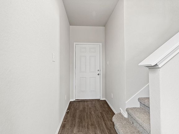 2nd image of 2410 Applewhite Meadows