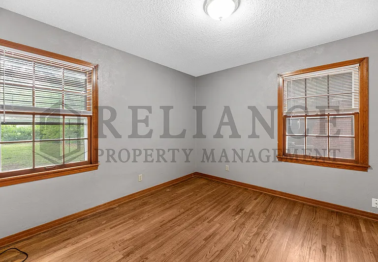 6114 E Rockwood Rd — Photo 19