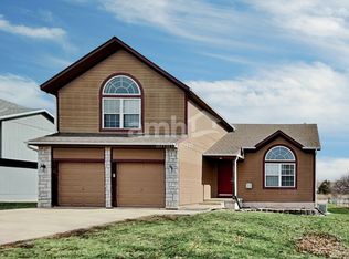 713 Derby St, Raymore, MO 64083